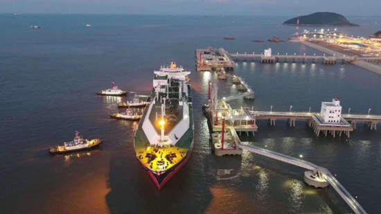 LNG运输船-STENA BLUE SKY靠泊斯奥舟山LNG接收站 LNG运输船-STENA BLUE SKY靠泊斯奥舟山LNG接收站